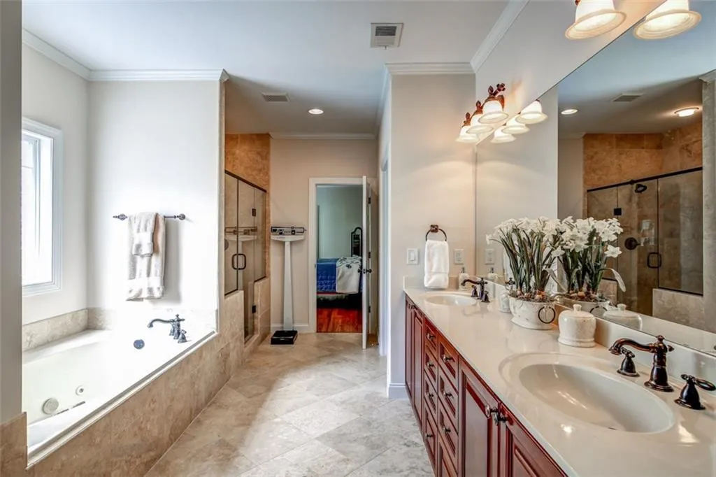 289 Forest Valley Court, Sandy Springs, Georgia 30342, 5 Bedrooms Bedrooms, ,5 BathroomsBathrooms,Residential,Sold,289 Forest Valley Court,5915254