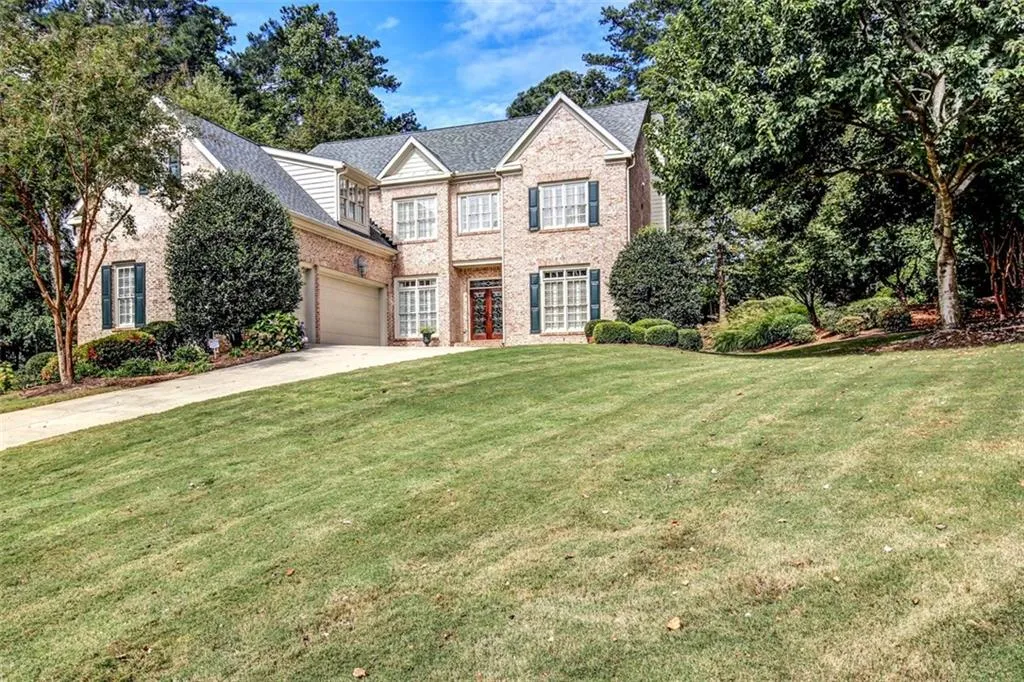 289 Forest Valley Court, Sandy Springs, Georgia 30342, 5 Bedrooms Bedrooms, ,5 BathroomsBathrooms,Residential,Sold,289 Forest Valley Court,5915254