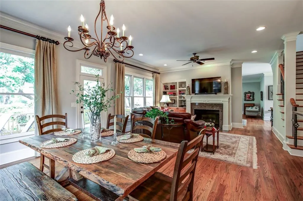 289 Forest Valley Court, Sandy Springs, Georgia 30342, 5 Bedrooms Bedrooms, ,5 BathroomsBathrooms,Residential,Sold,289 Forest Valley Court,5915254