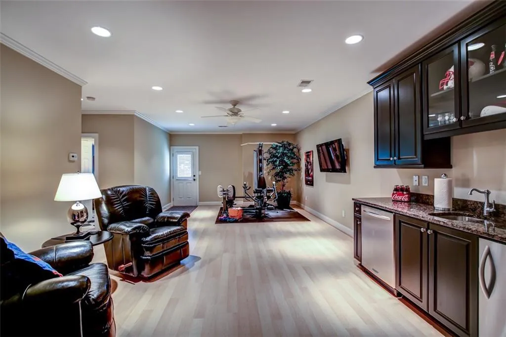 289 Forest Valley Court, Sandy Springs, Georgia 30342, 5 Bedrooms Bedrooms, ,5 BathroomsBathrooms,Residential,Sold,289 Forest Valley Court,5915254