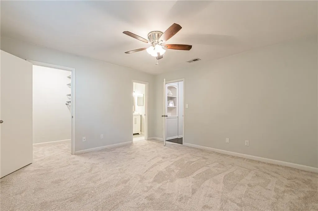 6900 Roswell Road Unit L2, Sandy Springs, Georgia 30328, 2 Bedrooms Bedrooms, ,2 BathroomsBathrooms,Residential,Sold,6900 Roswell Road Unit L2,7246135