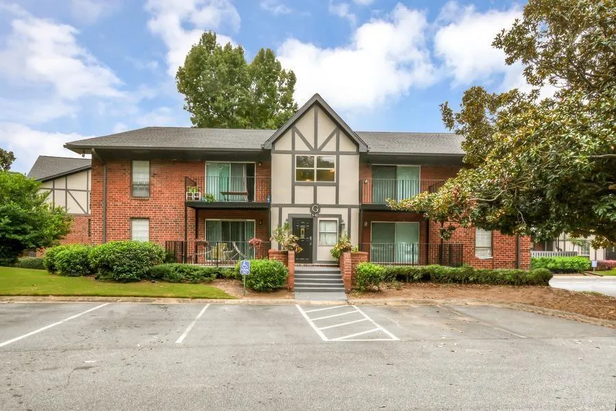 6851 Roswell Road Unit G7, Sandy Springs, Georgia 30328, 2 Bedrooms Bedrooms, ,1 BathroomBathrooms,Residential,Sold,6851 Roswell Road Unit G7,6082876
