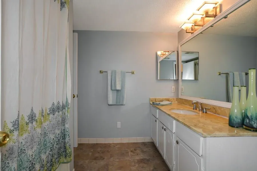 6851 Roswell Road Unit G7, Sandy Springs, Georgia 30328, 2 Bedrooms Bedrooms, ,1 BathroomBathrooms,Residential,Sold,6851 Roswell Road Unit G7,6082876