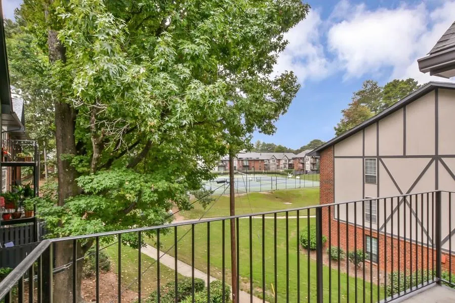 6851 Roswell Road Unit G7, Sandy Springs, Georgia 30328, 2 Bedrooms Bedrooms, ,1 BathroomBathrooms,Residential,Sold,6851 Roswell Road Unit G7,6082876