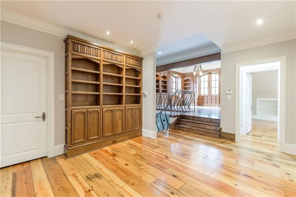 5011 Northside Drive Nw, Atlanta, Georgia 30327, 5 Bedrooms Bedrooms, ,4 BathroomsBathrooms,Residential,Sold,5011 Northside Drive Nw,6766013