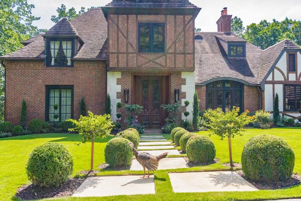 5011 Northside Drive Nw, Atlanta, Georgia 30327, 5 Bedrooms Bedrooms, ,4 BathroomsBathrooms,Residential,Sold,5011 Northside Drive Nw,6766013