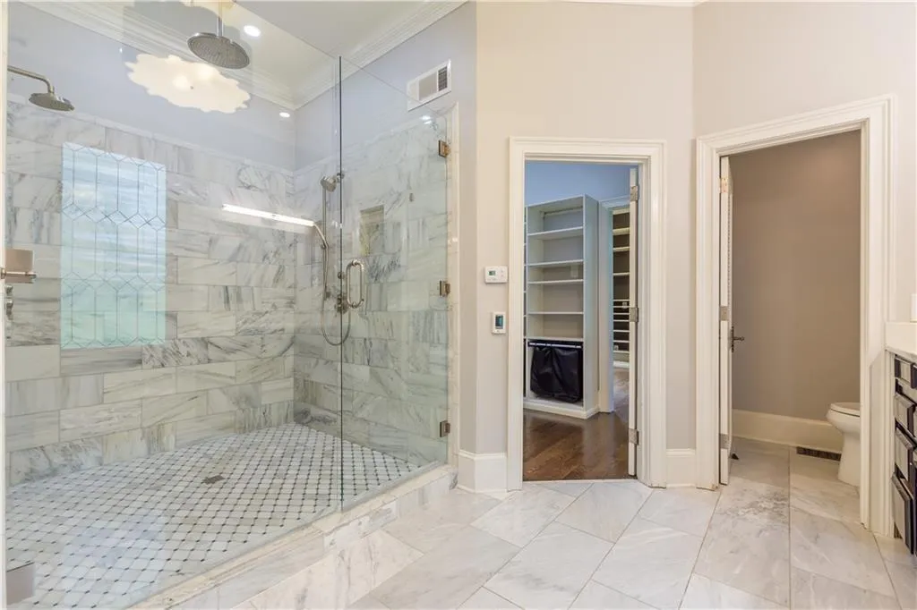 5011 Northside Drive Nw, Atlanta, Georgia 30327, 5 Bedrooms Bedrooms, ,4 BathroomsBathrooms,Residential,Sold,5011 Northside Drive Nw,6766013