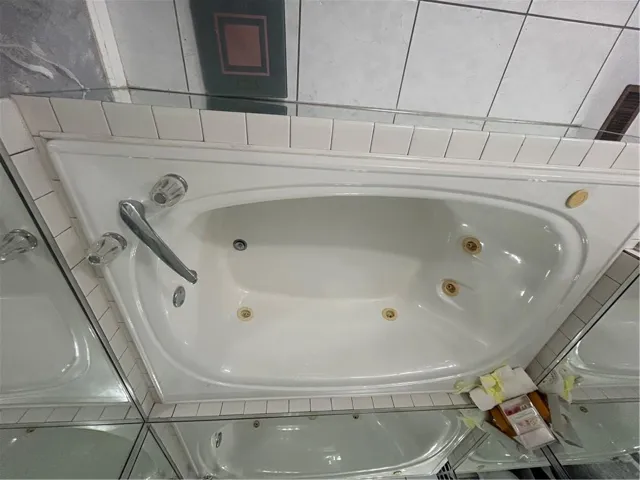 1170