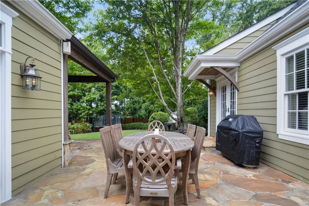 4750 Dudley Lane, Sandy Springs, Georgia 30327, 5 Bedrooms Bedrooms, ,4 BathroomsBathrooms,Residential,Sold,4750 Dudley Lane,6627464