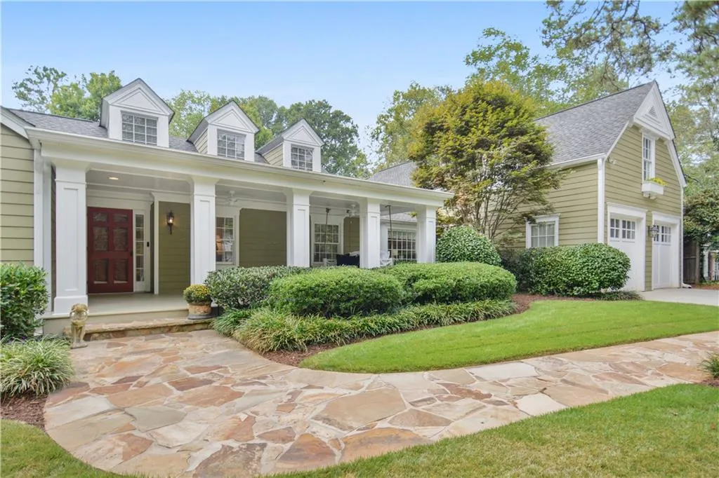 4750 Dudley Lane, Sandy Springs, Georgia 30327, 5 Bedrooms Bedrooms, ,4 BathroomsBathrooms,Residential,Sold,4750 Dudley Lane,6627464