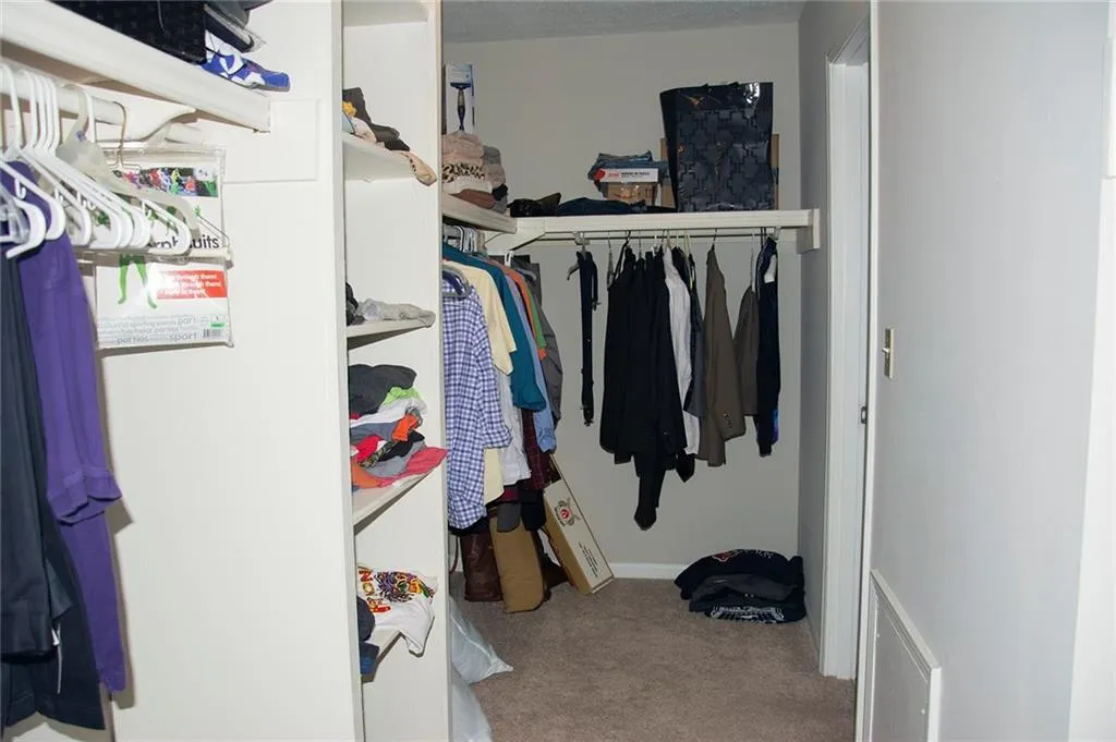 6851 Roswell Rd Road Unit O 10, Atlanta, Georgia 30328, 1 Bedroom Bedrooms, ,1 BathroomBathrooms,Residential,Sold,6851 Roswell Rd Road Unit O 10,6046747