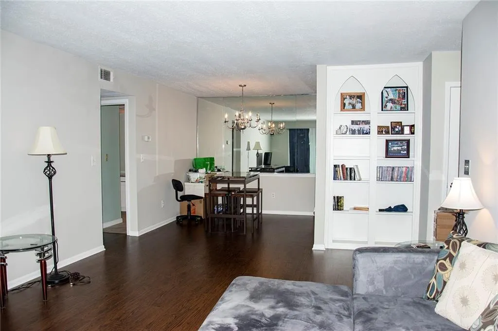 6851 Roswell Rd Road Unit O 10, Atlanta, Georgia 30328, 1 Bedroom Bedrooms, ,1 BathroomBathrooms,Residential,Sold,6851 Roswell Rd Road Unit O 10,6046747