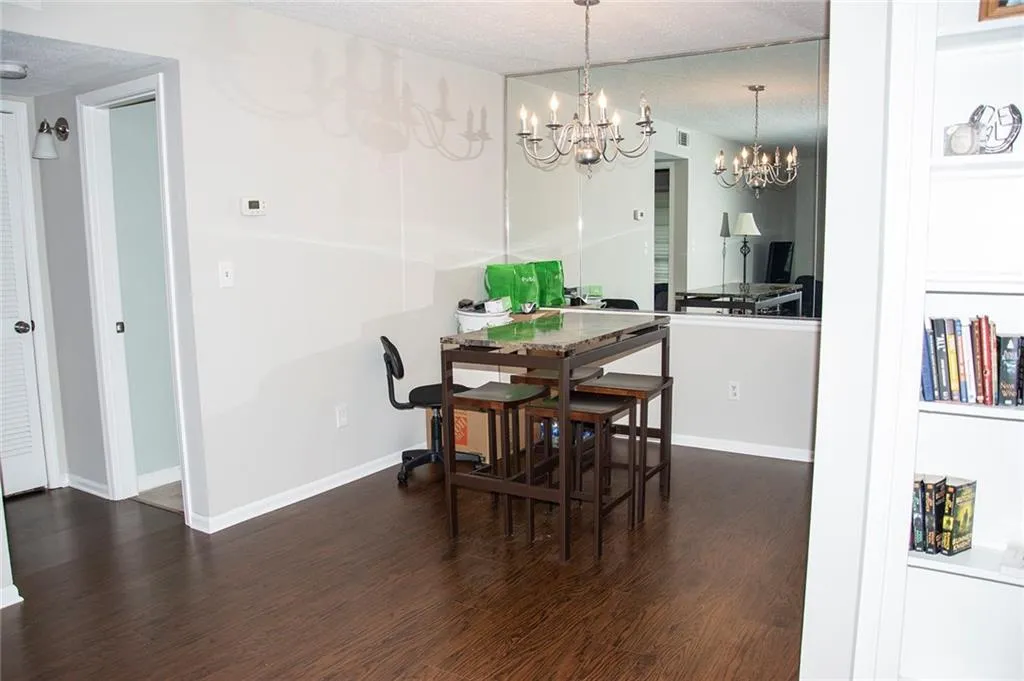 6851 Roswell Rd Road Unit O 10, Atlanta, Georgia 30328, 1 Bedroom Bedrooms, ,1 BathroomBathrooms,Residential,Sold,6851 Roswell Rd Road Unit O 10,6046747