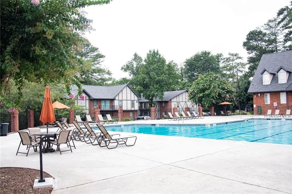 6851 Roswell Rd Road Unit O 10, Atlanta, Georgia 30328, 1 Bedroom Bedrooms, ,1 BathroomBathrooms,Residential,Sold,6851 Roswell Rd Road Unit O 10,6046747