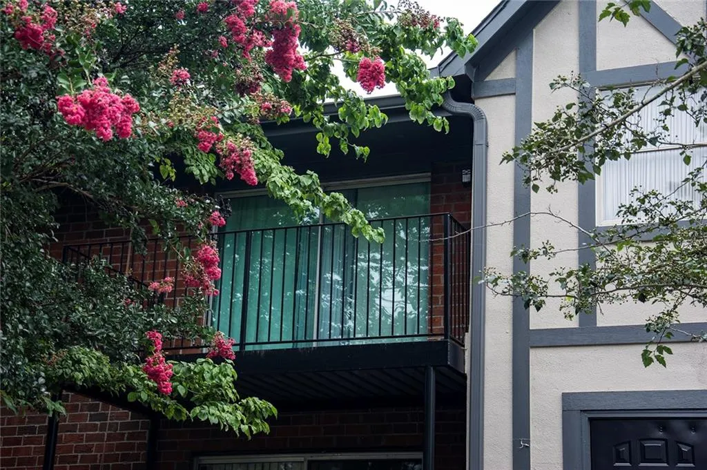 6851 Roswell Rd Road Unit O 10, Atlanta, Georgia 30328, 1 Bedroom Bedrooms, ,1 BathroomBathrooms,Residential,Sold,6851 Roswell Rd Road Unit O 10,6046747