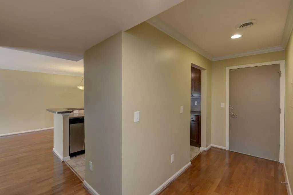 3650 Ashford Dunwoody Road Ne Unit 326, Brookhaven, Georgia 30319, 2 Bedrooms Bedrooms, ,1 BathroomBathrooms,Residential,Sold,3650 Ashford Dunwoody Road Ne Unit 326,5852860