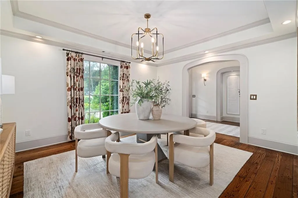 3230 W Andrews Dr, Atlanta, Georgia 30305, 6 Bedrooms Bedrooms, 0 ,5 BathroomsBathrooms,Residential,For Sale,3230 W Andrews Dr,7819742