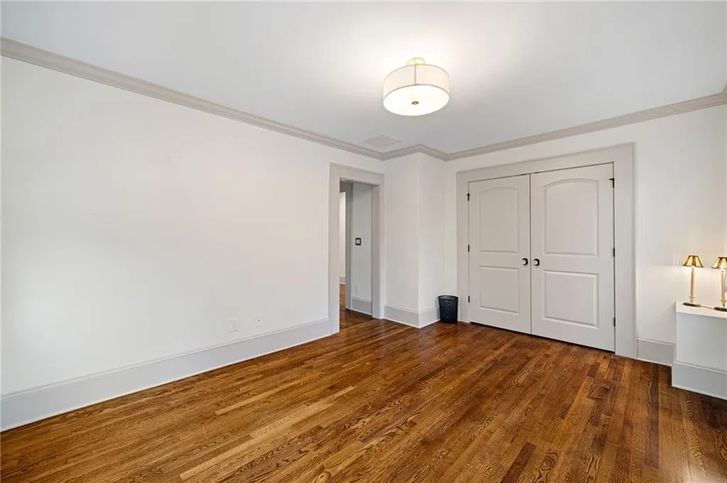 3230 W Andrews Dr, Atlanta, Georgia 30305, 6 Bedrooms Bedrooms, 0 ,5 BathroomsBathrooms,Residential,For Sale,3230 W Andrews Dr,7819742