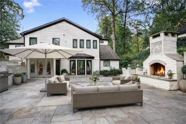 3230 W Andrews Dr, Atlanta, Georgia 30305