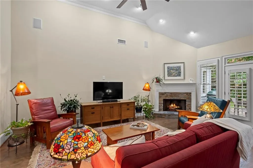 1343 Brookhaven Garden Lane Ne, Atlanta, Georgia 30319, 4 Bedrooms Bedrooms, ,3 BathroomsBathrooms,Residential,For Sale,1343 Brookhaven Garden Lane Ne,7624064