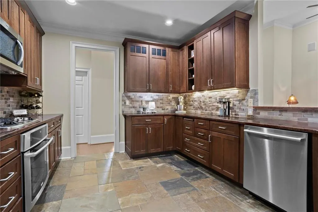 1343 Brookhaven Garden Lane Ne, Atlanta, Georgia 30319, 4 Bedrooms Bedrooms, ,3 BathroomsBathrooms,Residential,For Sale,1343 Brookhaven Garden Lane Ne,7624064