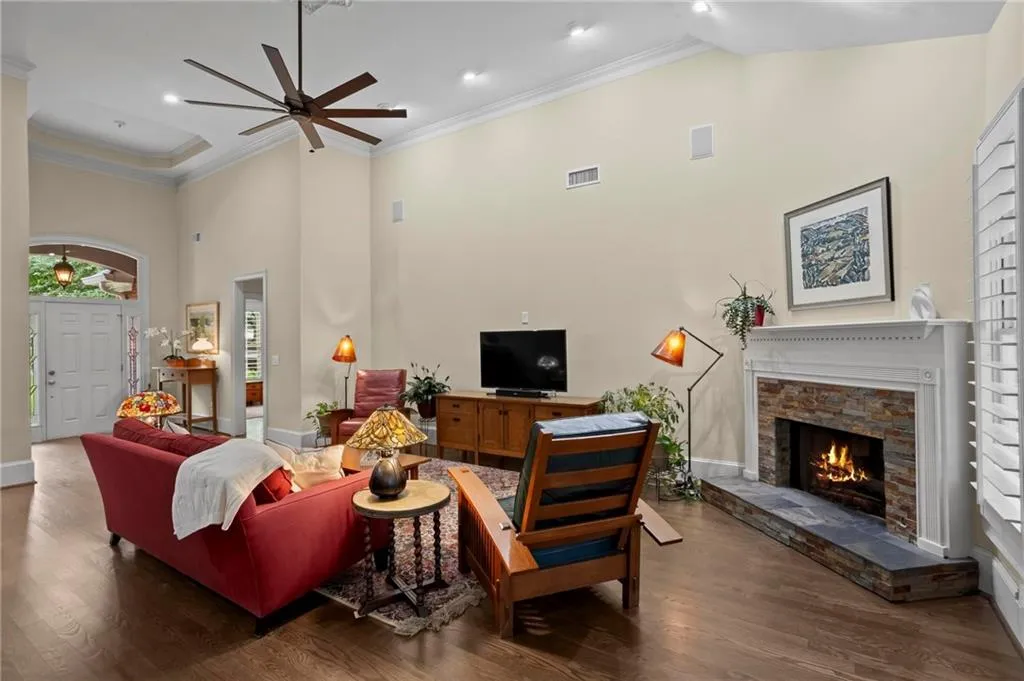 1343 Brookhaven Garden Lane Ne, Atlanta, Georgia 30319, 4 Bedrooms Bedrooms, ,3 BathroomsBathrooms,Residential,For Sale,1343 Brookhaven Garden Lane Ne,7624064
