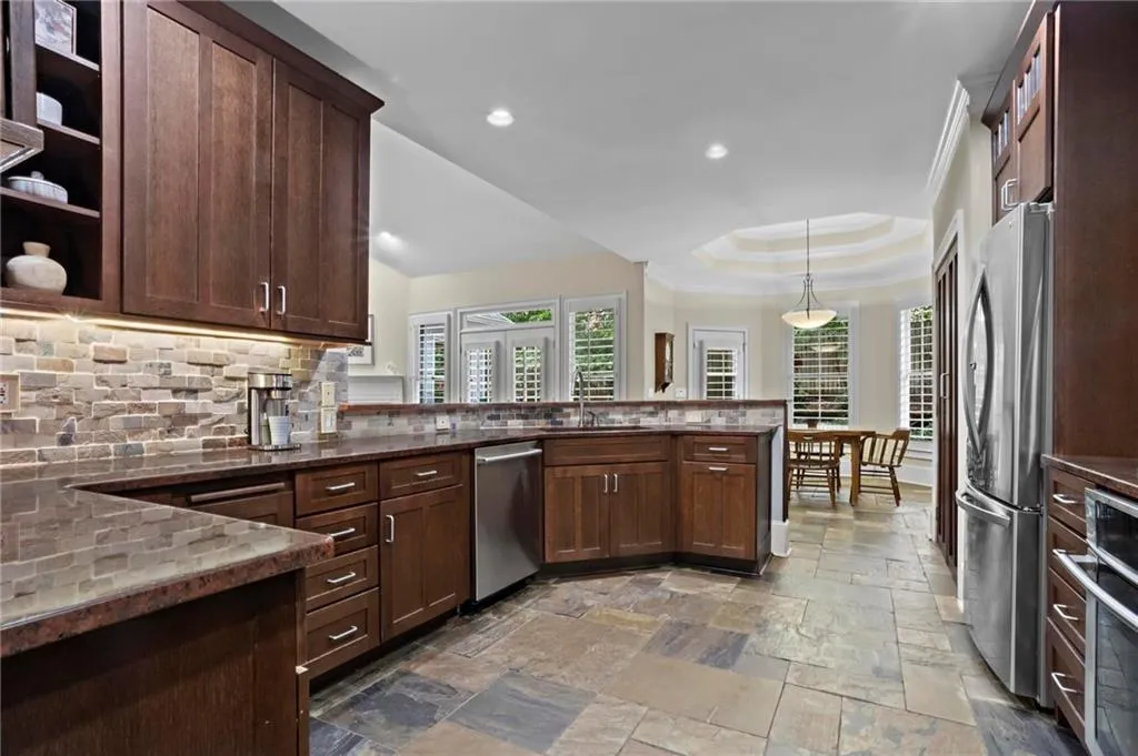 1343 Brookhaven Garden Lane Ne, Atlanta, Georgia 30319, 4 Bedrooms Bedrooms, ,3 BathroomsBathrooms,Residential,For Sale,1343 Brookhaven Garden Lane Ne,7624064
