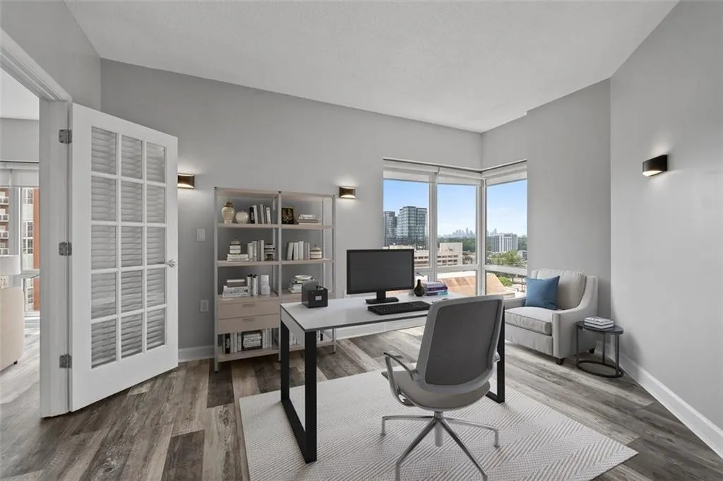 3475 Oak Valley Road Ne Unit 910, Atlanta, Georgia 30326, 2 Bedrooms Bedrooms, ,1 BathroomBathrooms,Residential,For Sale,3475 Oak Valley Road Ne Unit 910,7607023