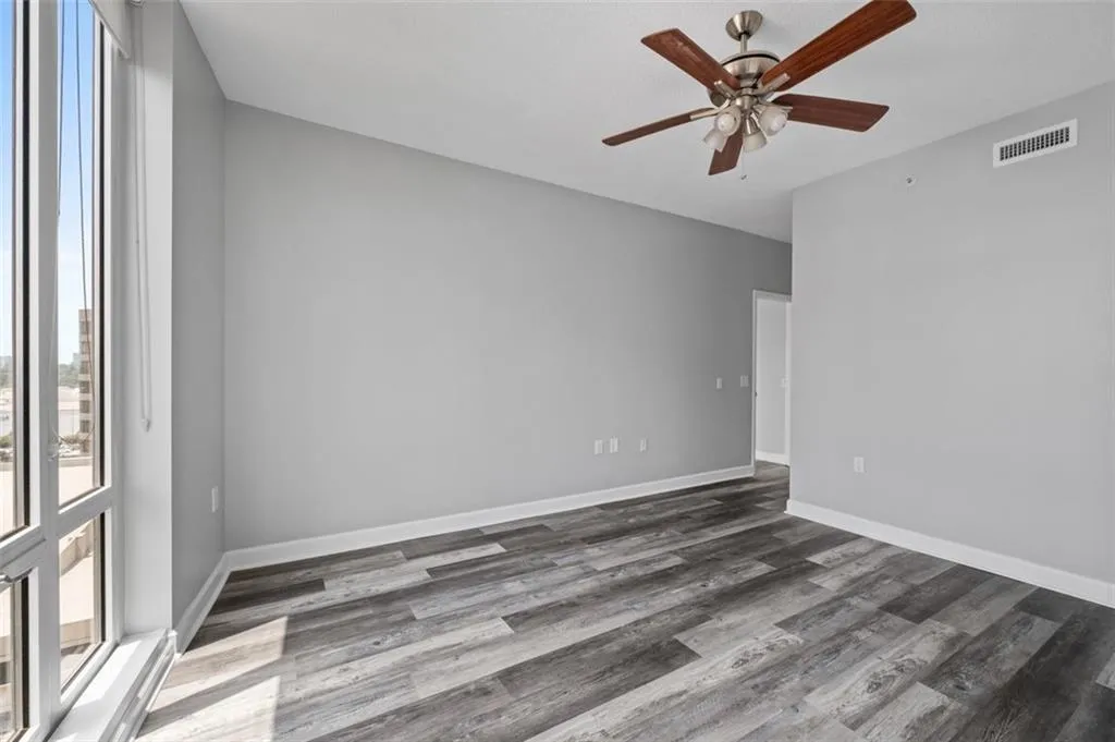 3475 Oak Valley Road Ne Unit 910, Atlanta, Georgia 30326, 2 Bedrooms Bedrooms, ,1 BathroomBathrooms,Residential,For Sale,3475 Oak Valley Road Ne Unit 910,7607023