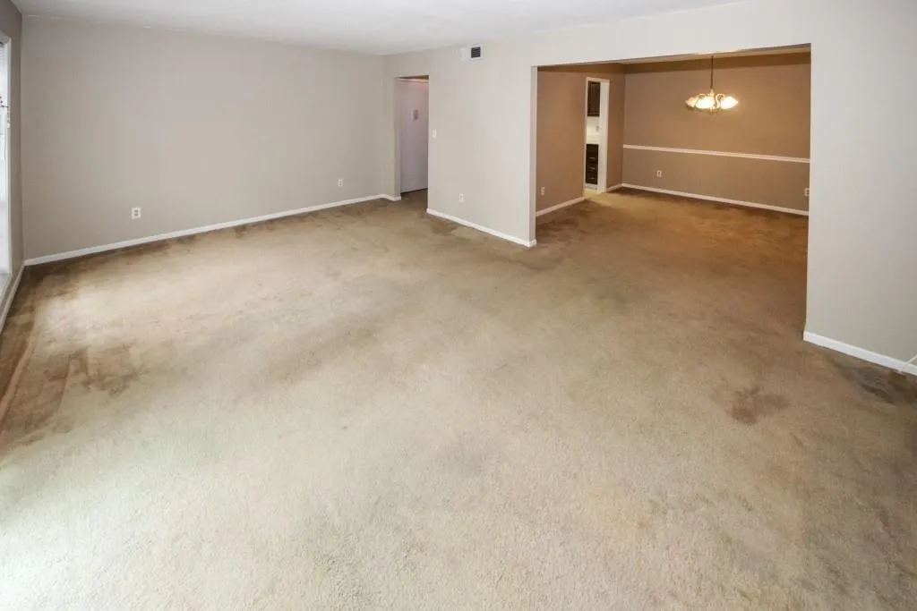 6851 Roswell Road Unit F30, Sandy Springs, Georgia 30328, 2 Bedrooms Bedrooms, ,2 BathroomsBathrooms,Residential,Sold,6851 Roswell Road Unit F30,6506499