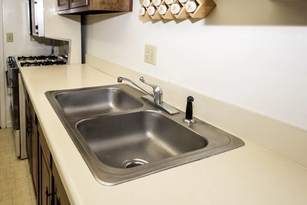 6851 Roswell Road Unit F30, Sandy Springs, Georgia 30328, 2 Bedrooms Bedrooms, ,2 BathroomsBathrooms,Residential,Sold,6851 Roswell Road Unit F30,6506499