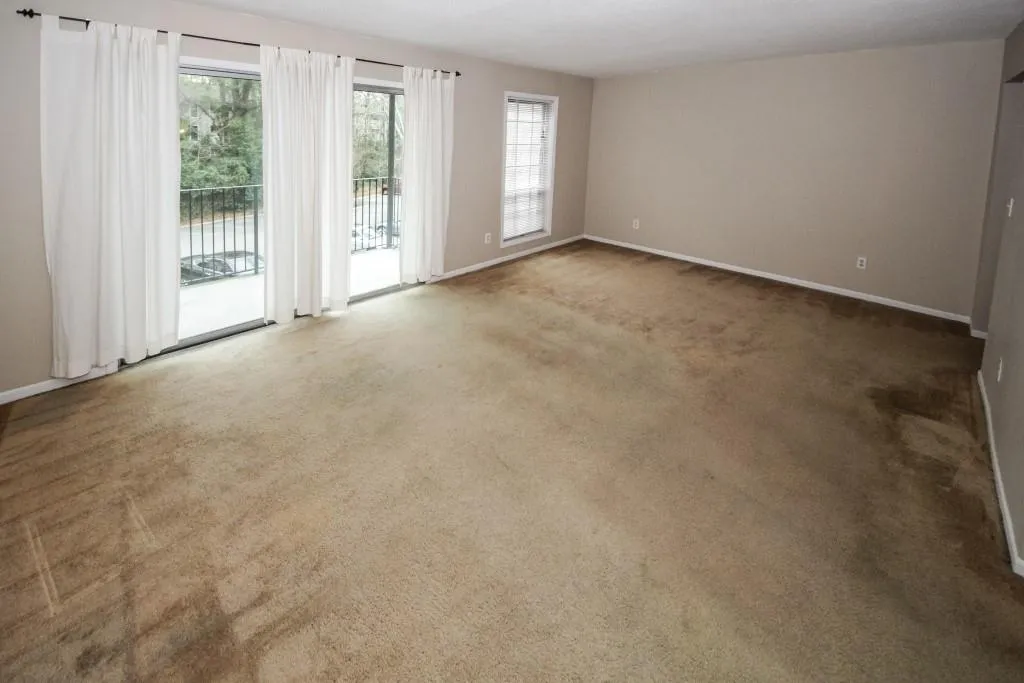 6851 Roswell Road Unit F30, Sandy Springs, Georgia 30328, 2 Bedrooms Bedrooms, ,2 BathroomsBathrooms,Residential,Sold,6851 Roswell Road Unit F30,6506499