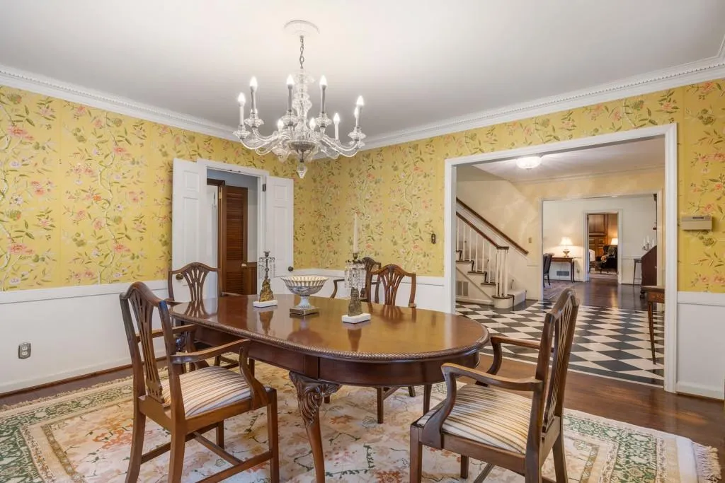 1790 Garraux Road Nw, Atlanta, Georgia 30327, 4 Bedrooms Bedrooms, ,3 BathroomsBathrooms,Residential,For Sale,1790 Garraux Road Nw,7513330