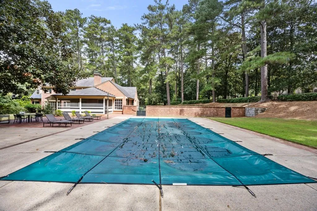 1790 Garraux Road Nw, Atlanta, Georgia 30327, 4 Bedrooms Bedrooms, ,3 BathroomsBathrooms,Residential,For Sale,1790 Garraux Road Nw,7513330