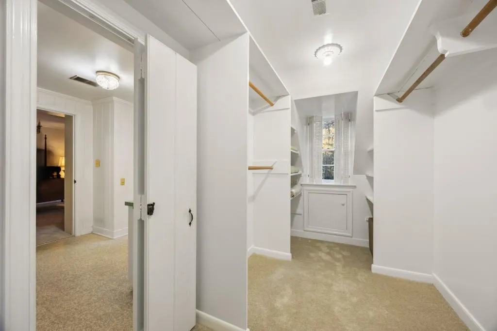 1790 Garraux Road Nw, Atlanta, Georgia 30327, 4 Bedrooms Bedrooms, ,3 BathroomsBathrooms,Residential,For Sale,1790 Garraux Road Nw,7513330