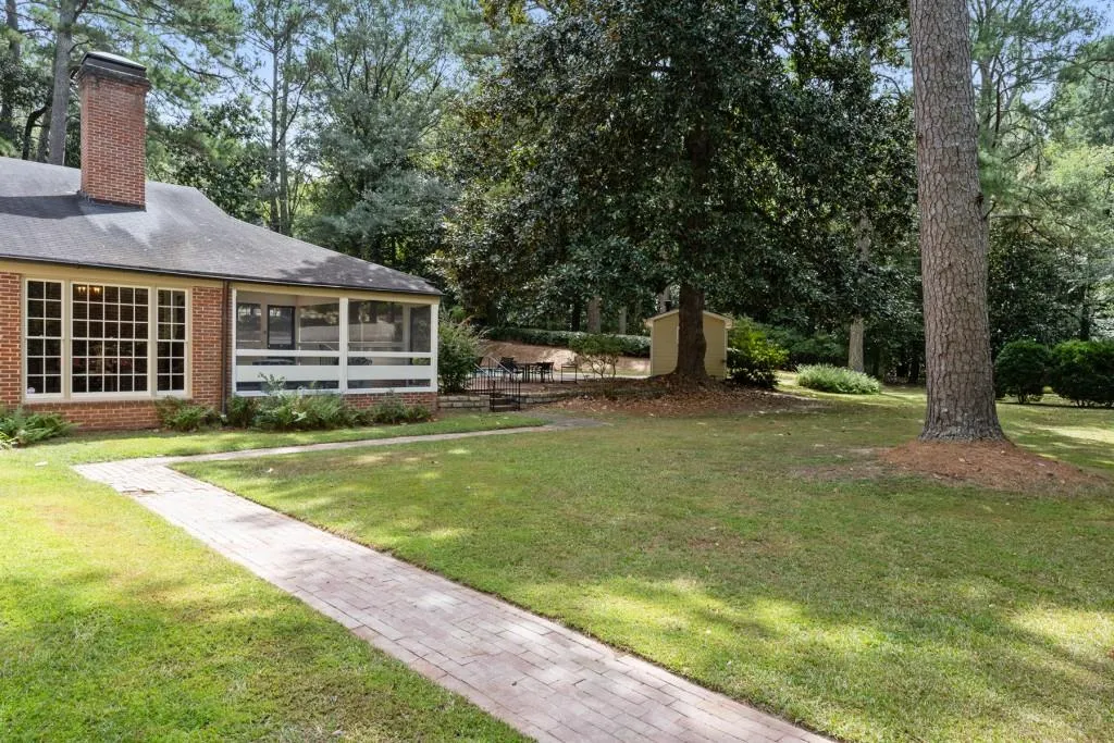 1790 Garraux Road Nw, Atlanta, Georgia 30327, 4 Bedrooms Bedrooms, ,3 BathroomsBathrooms,Residential,For Sale,1790 Garraux Road Nw,7513330