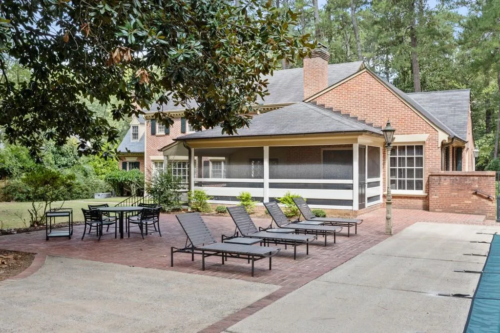 1790 Garraux Road Nw, Atlanta, Georgia 30327, 4 Bedrooms Bedrooms, ,3 BathroomsBathrooms,Residential,For Sale,1790 Garraux Road Nw,7513330
