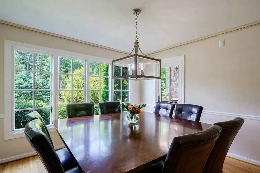 5099 Powers Ferry Road, Sandy Springs, Georgia 30327, 4 Bedrooms Bedrooms, ,3 BathroomsBathrooms,Residential,Sold,5099 Powers Ferry Road,7084004