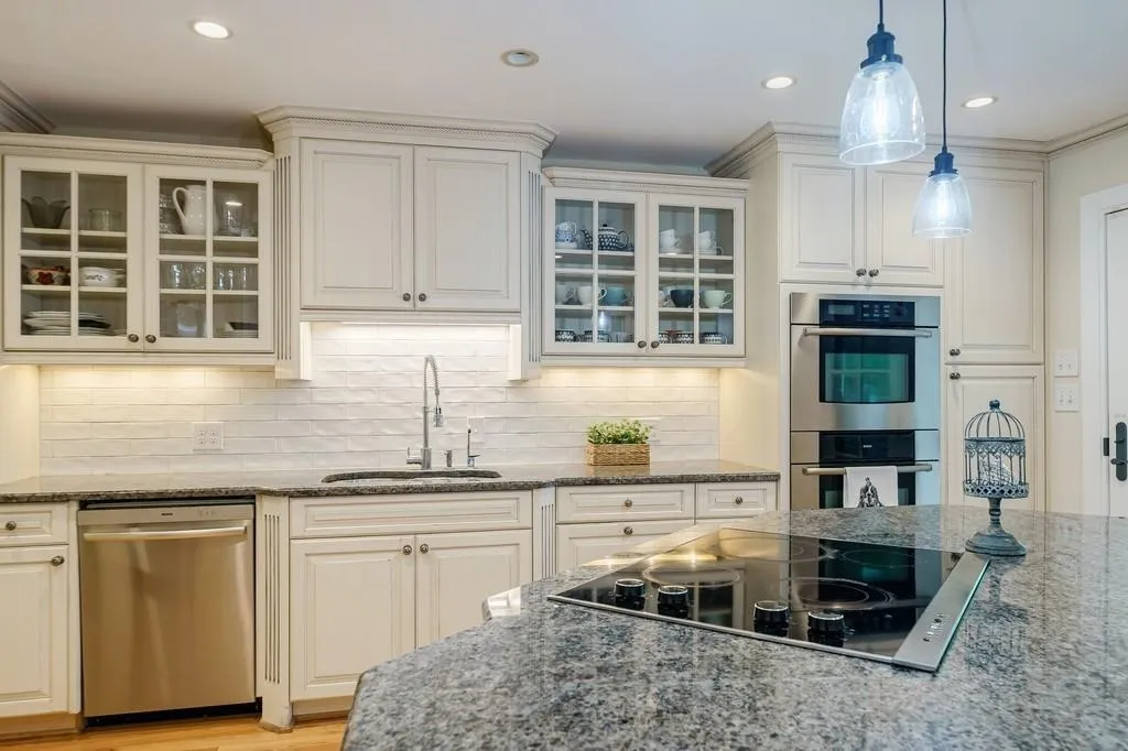 5099 Powers Ferry Road, Sandy Springs, Georgia 30327, 4 Bedrooms Bedrooms, ,3 BathroomsBathrooms,Residential,Sold,5099 Powers Ferry Road,7084004