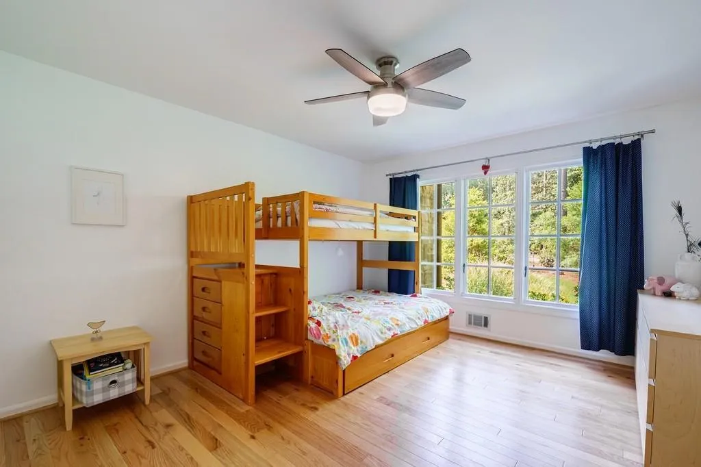 5099 Powers Ferry Road, Sandy Springs, Georgia 30327, 4 Bedrooms Bedrooms, ,3 BathroomsBathrooms,Residential,Sold,5099 Powers Ferry Road,7084004