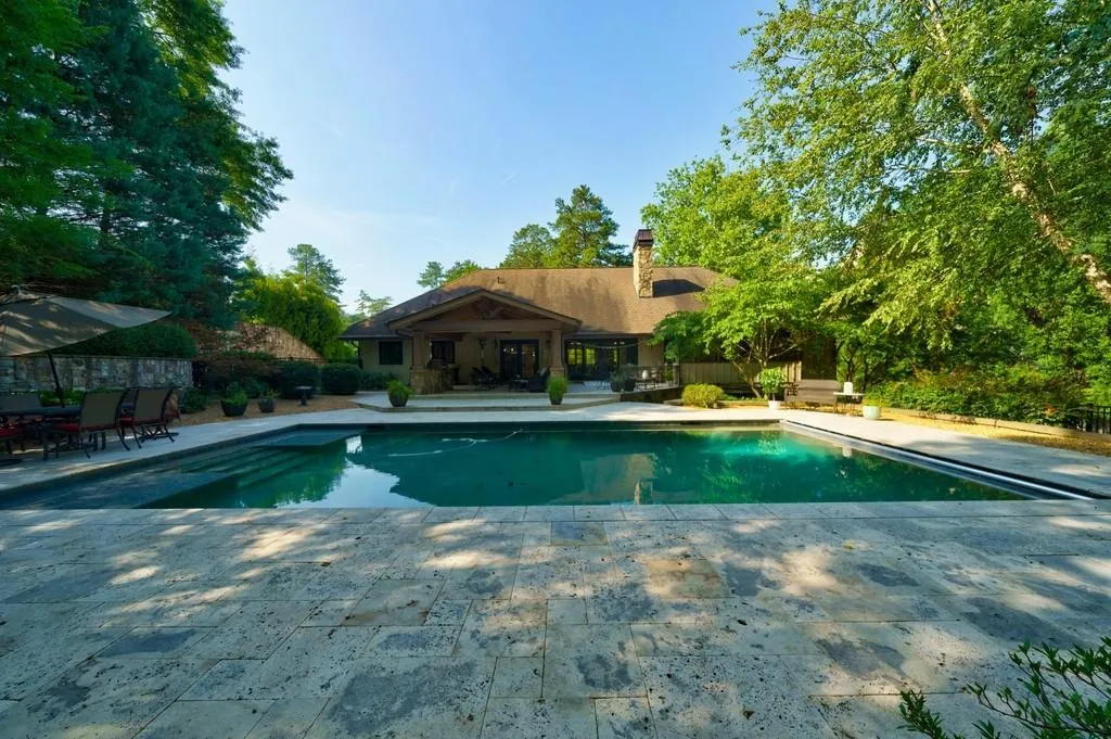 5099 Powers Ferry Road, Sandy Springs, Georgia 30327, 4 Bedrooms Bedrooms, ,3 BathroomsBathrooms,Residential,Sold,5099 Powers Ferry Road,7084004
