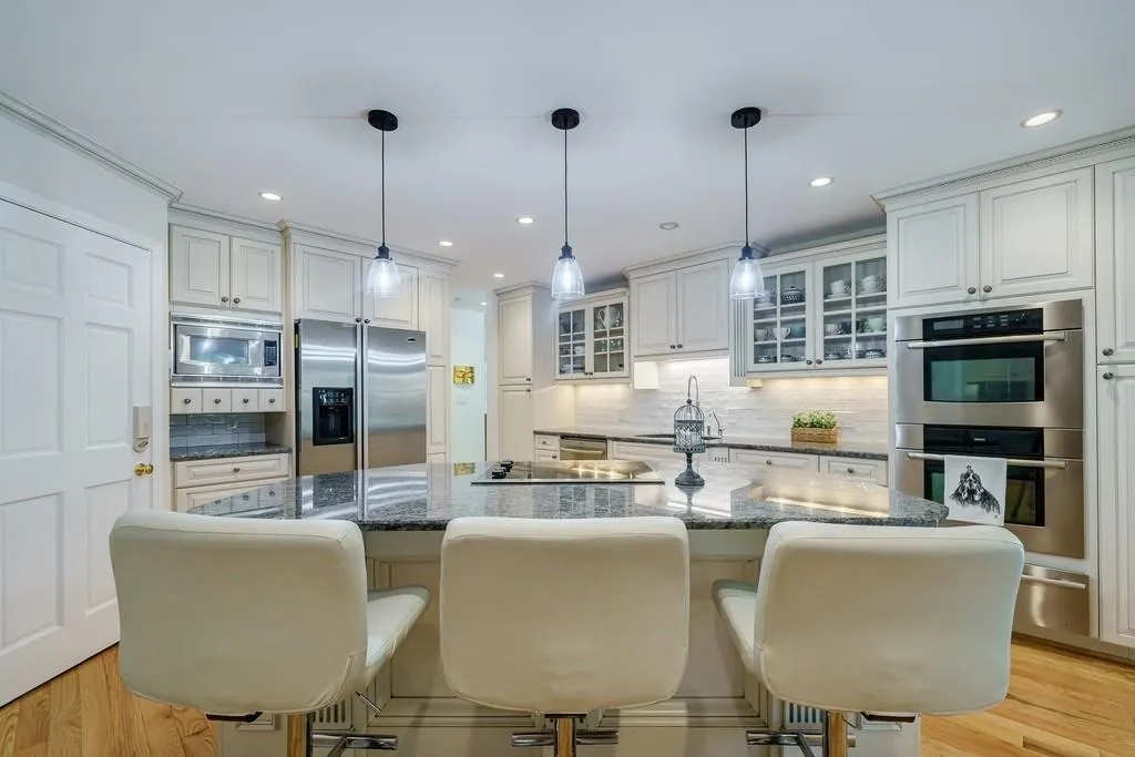 5099 Powers Ferry Road, Sandy Springs, Georgia 30327, 4 Bedrooms Bedrooms, ,3 BathroomsBathrooms,Residential,Sold,5099 Powers Ferry Road,7084004