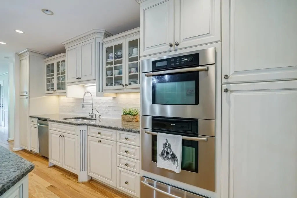 5099 Powers Ferry Road, Sandy Springs, Georgia 30327, 4 Bedrooms Bedrooms, ,3 BathroomsBathrooms,Residential,Sold,5099 Powers Ferry Road,7084004