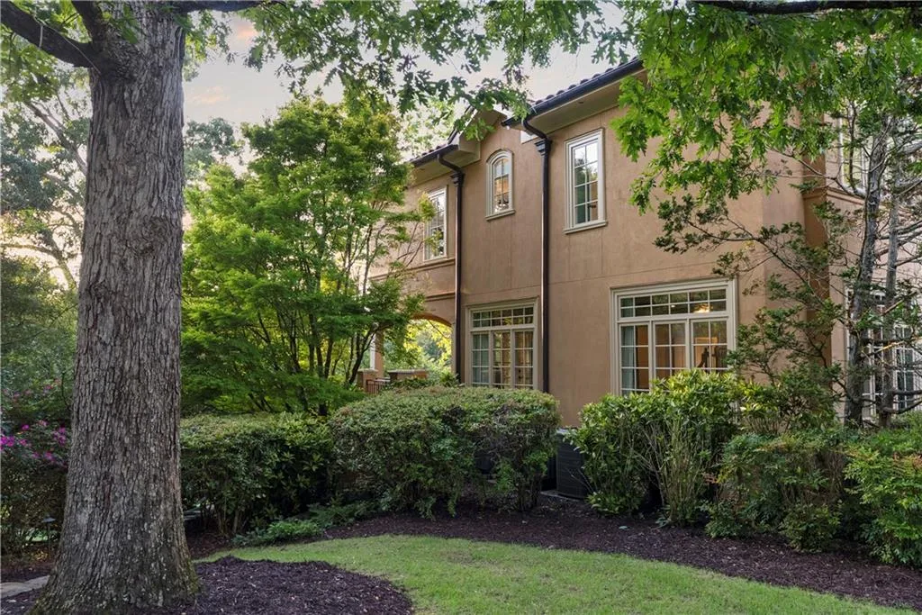 4338 Harris Trail, Atlanta, Georgia 30327, 7 Bedrooms Bedrooms, 0 ,7 BathroomsBathrooms,Residential,For Sale,4338 Harris Trail,7834180