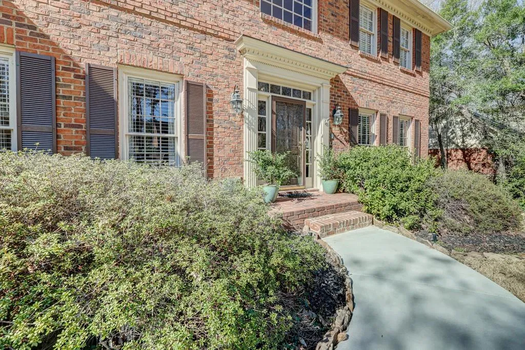 2330 Kimbrough Court, Sandy Springs, Georgia 30350, 4 Bedrooms Bedrooms, ,4 BathroomsBathrooms,Residential,Sold,2330 Kimbrough Court,6687557