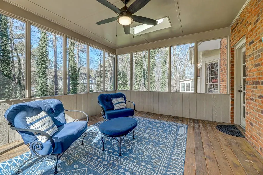 2330 Kimbrough Court, Sandy Springs, Georgia 30350, 4 Bedrooms Bedrooms, ,4 BathroomsBathrooms,Residential,Sold,2330 Kimbrough Court,6687557