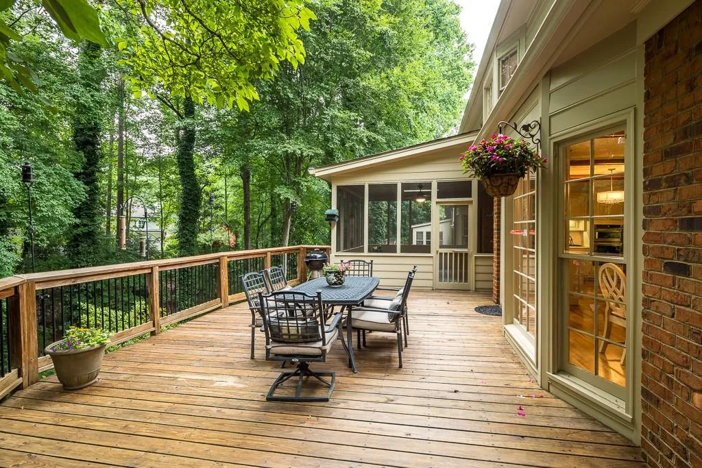2330 Kimbrough Court, Sandy Springs, Georgia 30350, 4 Bedrooms Bedrooms, ,4 BathroomsBathrooms,Residential,Sold,2330 Kimbrough Court,6687557