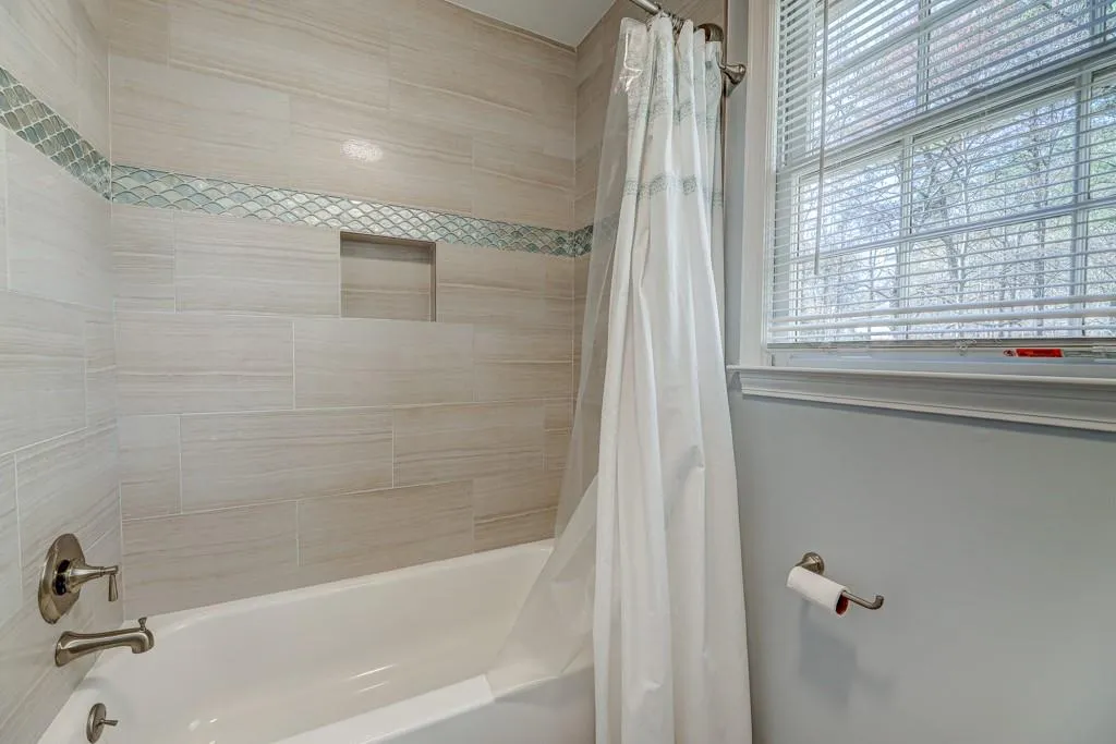 2330 Kimbrough Court, Sandy Springs, Georgia 30350, 4 Bedrooms Bedrooms, ,4 BathroomsBathrooms,Residential,Sold,2330 Kimbrough Court,6687557