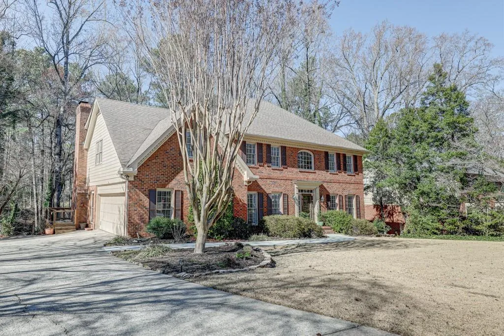 2330 Kimbrough Court, Sandy Springs, Georgia 30350, 4 Bedrooms Bedrooms, ,4 BathroomsBathrooms,Residential,Sold,2330 Kimbrough Court,6687557