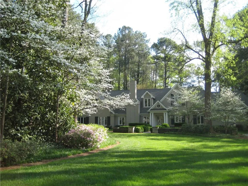 400 King Road Nw, Atlanta, Georgia 30327, 6 Bedrooms Bedrooms, ,6 BathroomsBathrooms,Residential,Sold,400 King Road Nw,5640854